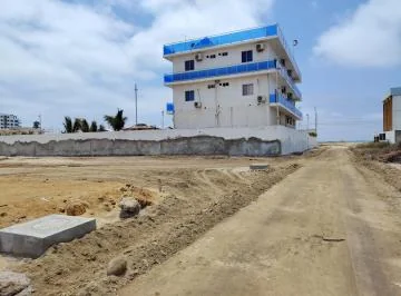 Vendo Terreno Esquinero con Salida a 2 Calles de 337.50 m a 1 Cuadra del Mar en Salinas — imagen 3