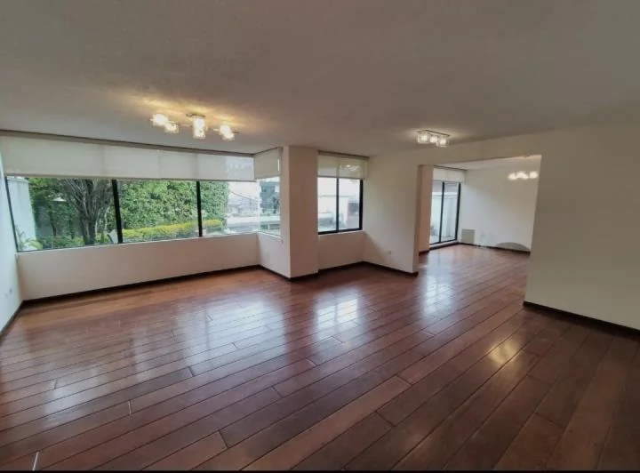 Departamento en Venta - 390 m² - Remodelado - Quito Tenis — imagen 1