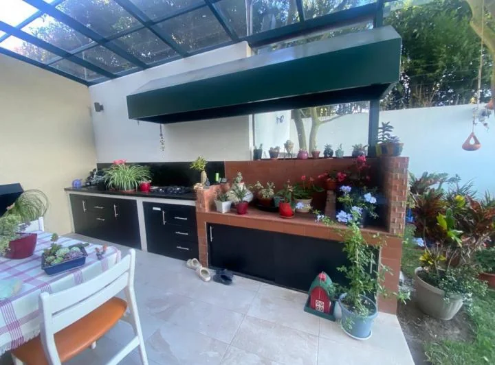 Hermoso Departamento en Planta Baja con Amplio Jardín - Tumbaco Pr — imagen 1