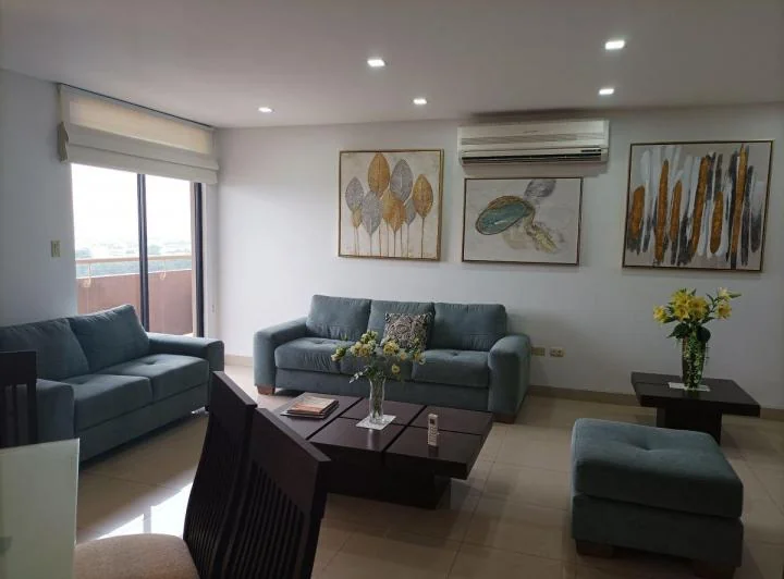 Urbanización Ciudad Colón Vendo Dpto. 2 Dorm., Balcón Linda Vista Ascensor, Piscina, Guadianía, Guayas — imagen 1