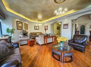 Vendo Depart con Buenos Vecinos de 396 m² Totales y Terraza, 4d — imagen 2
