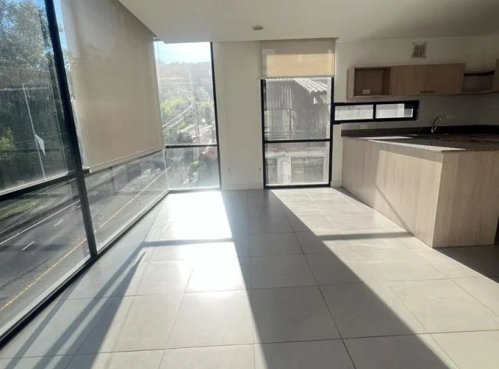 Mjc Venta Departamento 3 Dorm. en González Suárez — imagen 1