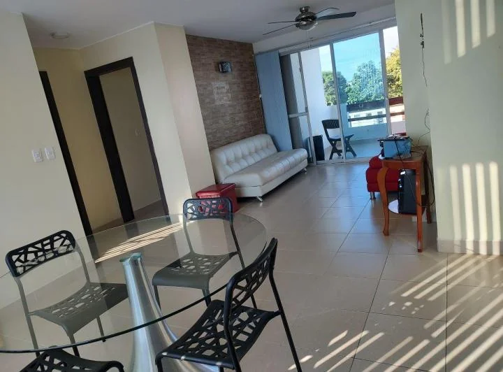 Vendo Departamento en Tonsupa. Renueva Energía! Incrementa Ingresos Rentando! Como Nuevo! — imagen 1