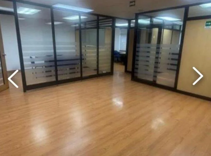 Vendo Exelente Oficina, Edificio Centro Financiero, 290 m $331,580 — imagen 1