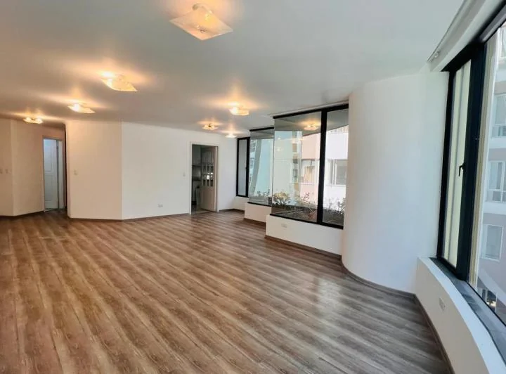 República de El Salvador, Dpto en Venta, 126,91 m², 3 Habitaciones — imagen 1