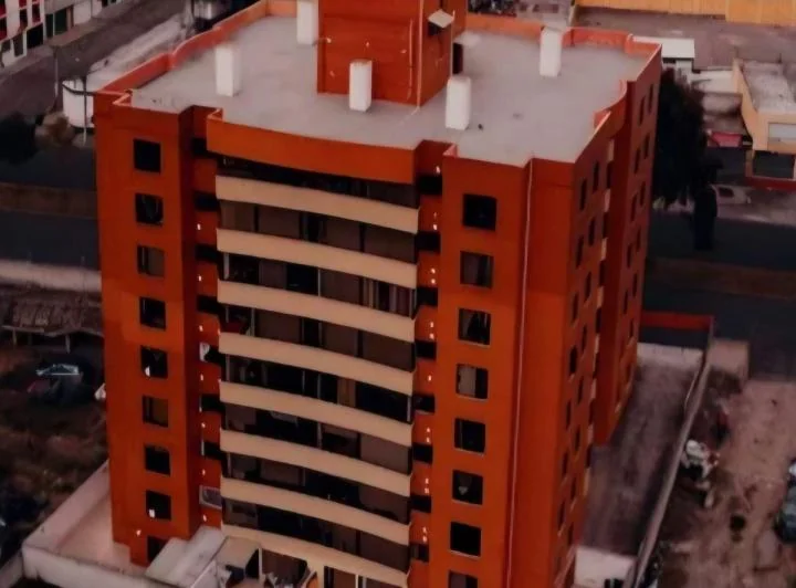 Se Vende Departamento 3 Dorm., Sector La Kennedy — imagen 1