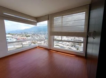 Vendo a 5 Minutos de La Estación Río Coca, Departamento 3 Habitaciones con Piscina — imagen 4