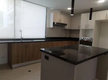 Amplio y Comodo Departamentos en Cumbaya — imagen 5