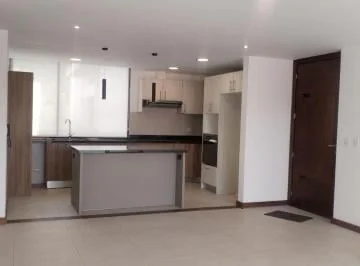 Amplio y Comodo Departamentos en Cumbaya — imagen 3