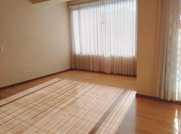 Venta Departamento 3 Dorm. Sector Mariana de Jesús — imagen 1