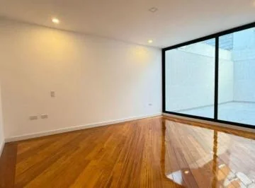 Venta Departamento con Patio 2 Dorm. Urbanizacion El Condado — imagen 3