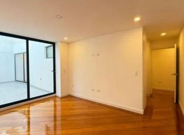 Venta Departamento con Patio 2 Dorm. Urbanizacion El Condado — imagen 2