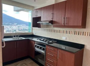Vendo Lindo Departamento con Vista - Sector González Suárez — imagen 3