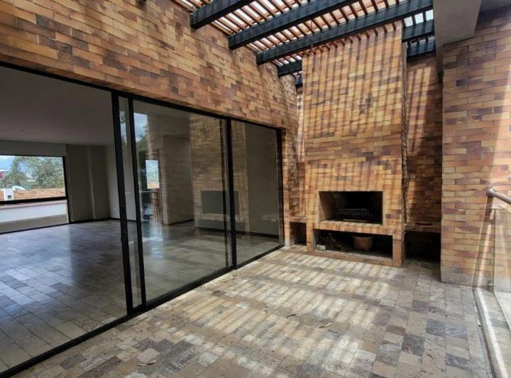 Departamento en Venta, Sector Cumbaya, 227 m, Francisco de Orellana. Provincia de Pichincha — imagen 1