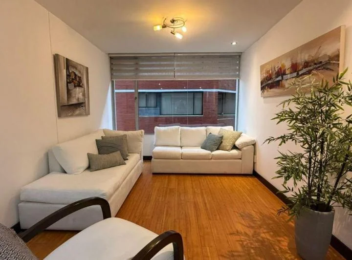 Suite en Venta, Portugal y 6 de Diciembre $96.000 — imagen 1