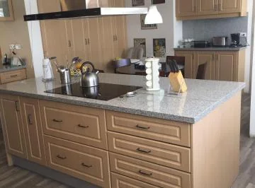 Vendo Luminoso Departamento 166 m², Vistas, Excelente Ubicación Av 6 Diciembre — imagen 3