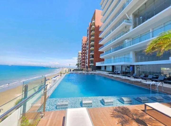 Vendo Loft, en Oceania, Frente Al Mar, un Edificio Exclusivo, Manabí — imagen 1