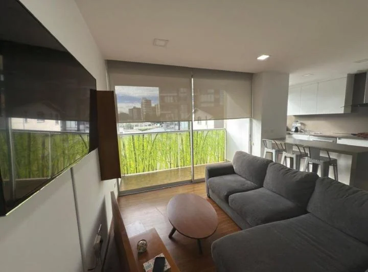 Departamento Moderno de 2 Hab en La Carolina con 2 Parqueos y Balcón Precio de Oportunidad: $ — imagen 1