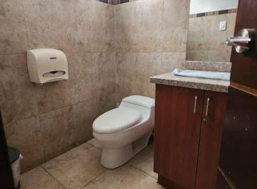 Vendo Oficina con Vista Semiamoblada 120 Mtros Edificio Corporativo Eloy Alfaro y 6 de Diciembre — imagen 2