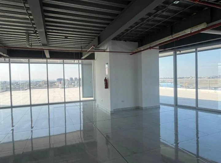 En Venta Oficina 644 m² - Moderno Edificio Corporativo - Av Las Américas - Guayaquil, Guayas — imagen 1