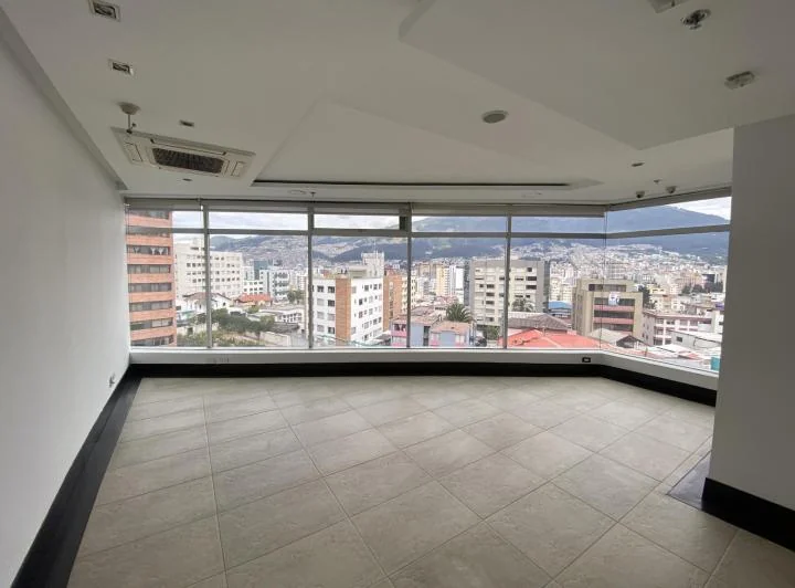 Oportunidad. Oficina de Venta Ubicada en Edificio Altana Plaza. Coruña y San Ignacio — imagen 1