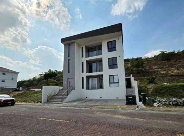 Departamento de Estreno en Venta Villa Club Magna Vía a La Aurora, Guayas — imagen 1