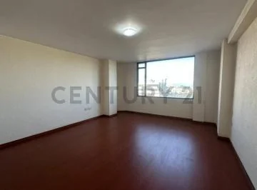 De Venta Departamento Remodelado. Sector El Bosque — imagen 3