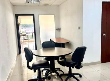 De Oportunidad. Kennedy Norte Edificio Corporativo Vendo Oficina de 50 m² Remodelada, Guayas — imagen 2