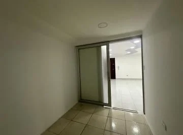 Excelente Oficina en La Av de Los Shyris 60 Mtrs Edificio Moderno — imagen 2