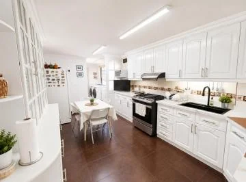 Amplio Departamento en Venta Carcelén, Calle Albert Einstein, Sector Universidad Sek — imagen 2