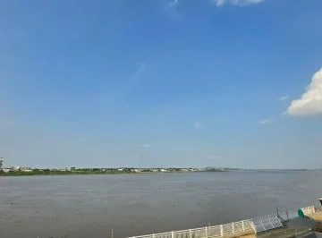 Vista Al Rio con Terraza de Estreno, Guayas — imagen 4