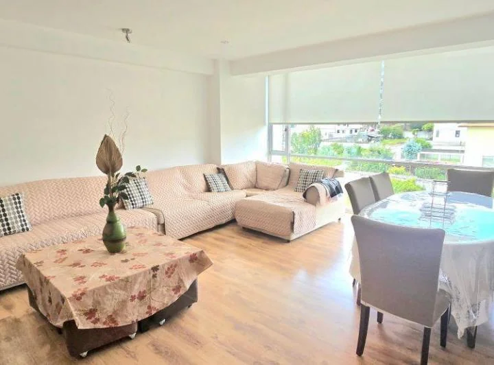 Se Vende Departamento Sector Lomas de Monteserrin — imagen 1