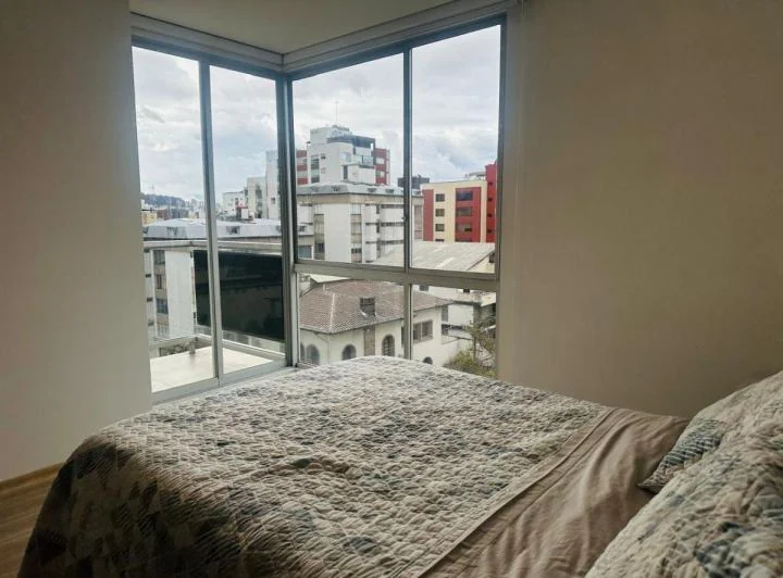Departamento de Venta de Tres Dorm., 87 m². Jerónimo Carrión. La Mariscal — imagen 1