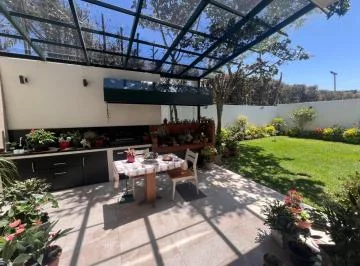 Venta, Amplio Departamento Ruta Viva con Jardín — imagen 2