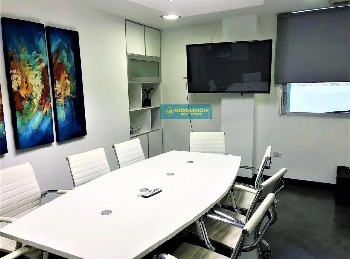 Vendo Oficina Puerto Santa Ana, Vista Al Rio/parqueo/187 m², Guayas — imagen 1