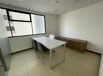 Vendo o Alquilo Oficina en Puerto Santa Ana, Semiamoblada, Parqueo, Guayas — imagen 4