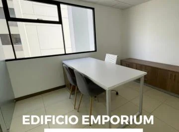 Vendo o Alquilo Oficina en Puerto Santa Ana, Semiamoblada, Parqueo, Guayas — imagen 3