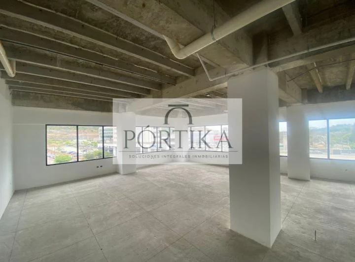 Venta de Oficina - Vista San Eduardo - Ceibos, Guayas — imagen 1