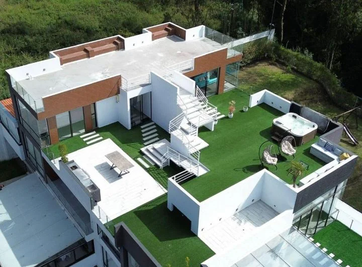 Vendo Espectacular Penthouse Duplex en San Juan de Cumbaya — imagen 1