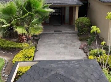 Casa Semiamoblada en Arriendo — Cumbayá — imagen 5