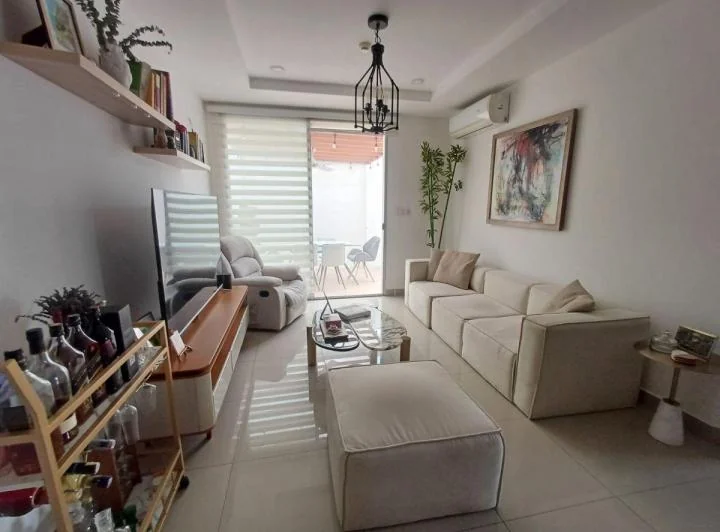 Departamento Hermoso Planta Baja en Venta en Samborondón de 2 Dorm., Guayas — imagen 1