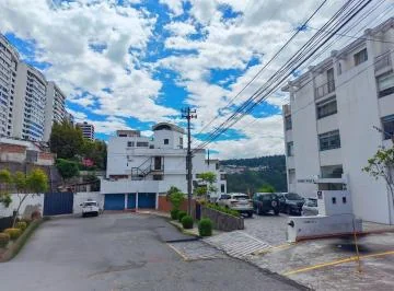 Oportunidad Gonzalez Suarez Hotel Quito Duplex Clásico Vista Espectacular $125.000, Oo — imagen 5