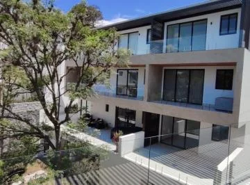 Ira Departamento en Cumbayá, Dos Habitaciones con Balcón y Jardin — imagen 5