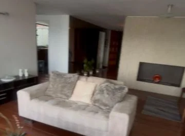 Vendo Dept Quito Tennis, Edificio Pequeño, Hermosa Vista 300 m $ — imagen 3