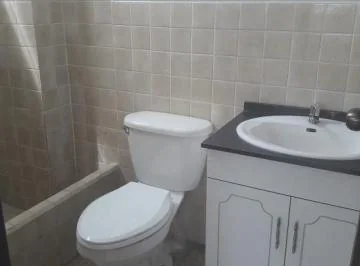 En Venta Oficina/consultorio de 70 m² El Mejor Sector Kennedy Area de Medicos., Guayas — imagen 2