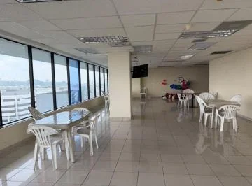En Venta Oficina Ejecutiva 180 m² Edif. Las Cámaras - Guayaquil, Av Francisco de Orellana. Guayas — imagen 3