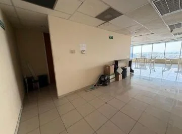 En Venta Oficina Ejecutiva 180 m² Edif. Las Cámaras - Guayaquil, Av Francisco de Orellana. Guayas — imagen 2