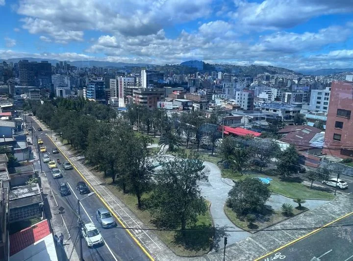 Vendo Linda Oficina Esquinera Ubicada Estrategicamente — imagen 1