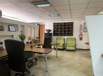 Republica de El Salvador - Hermosa Oficina en Venta — imagen 2
