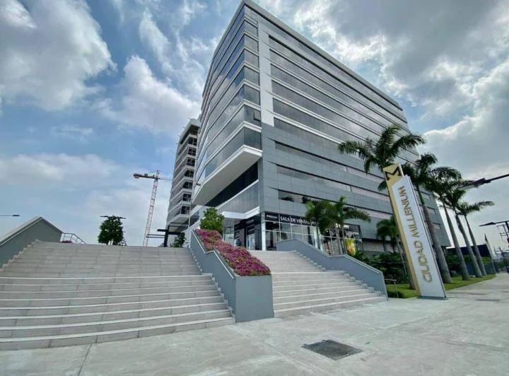 En Venta Oficina 87 m² - Edif. Platinum 1 - Av Febres Cordero - Ciudad Millenium - Daule - Ecuador, Guayas — imagen 1
